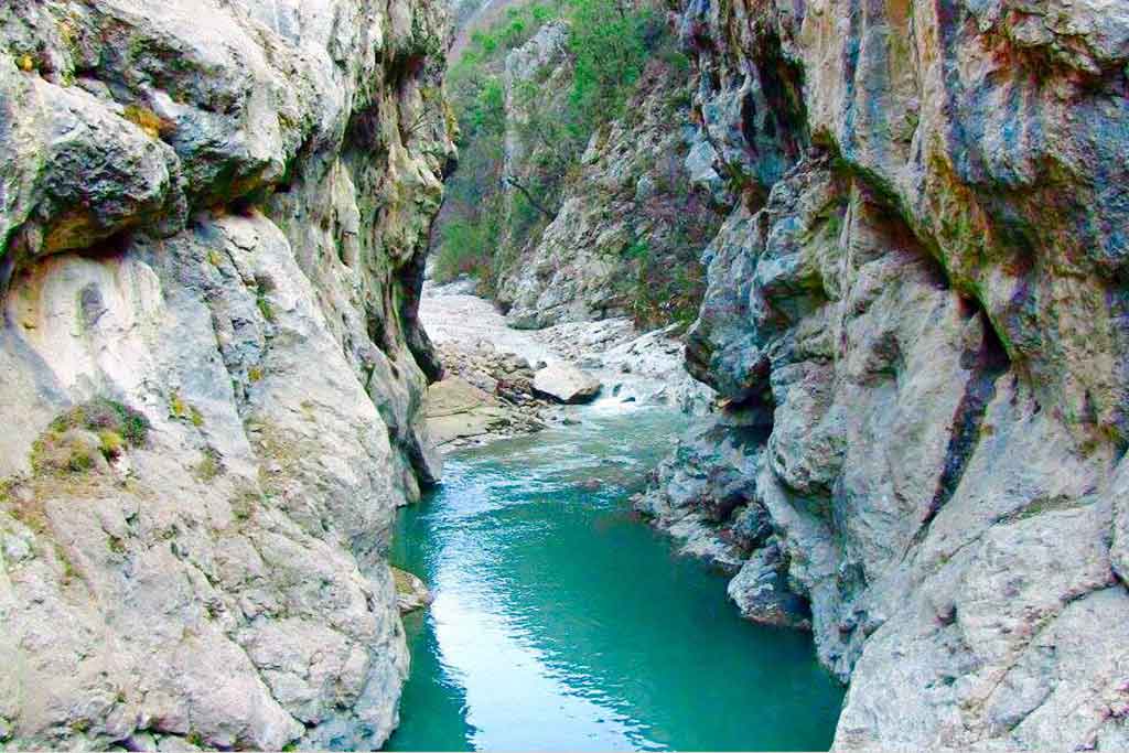 Erzeni River Canyon